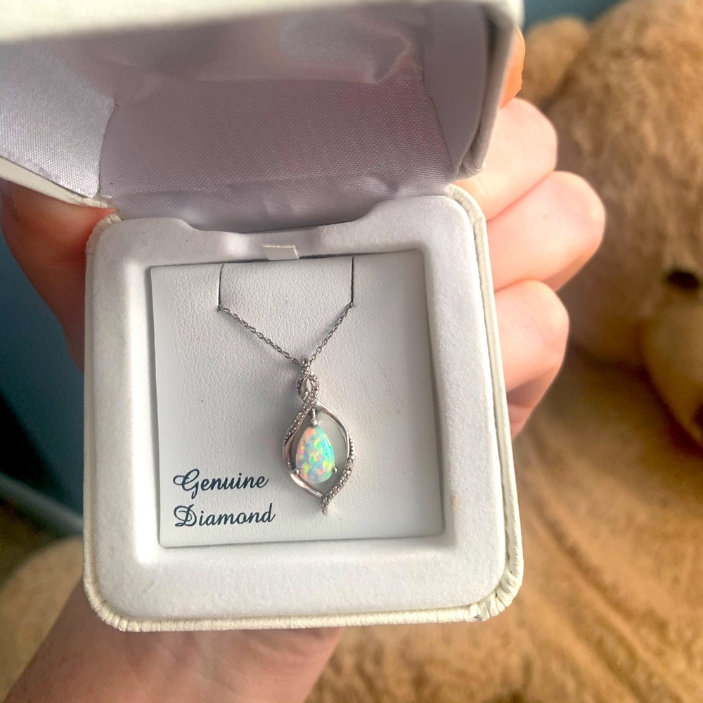 Beautiful opal necklace